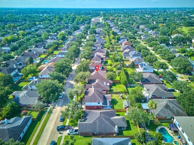 Foto del edificio - 820 Portsmouth Dr
