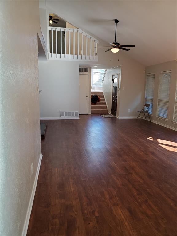 Building Photo - 2102 Cologne Dr