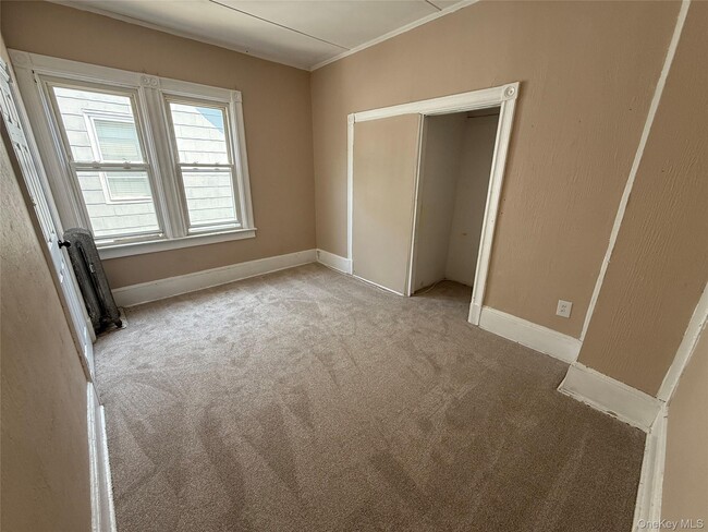 Building Photo - 40 Sussex St