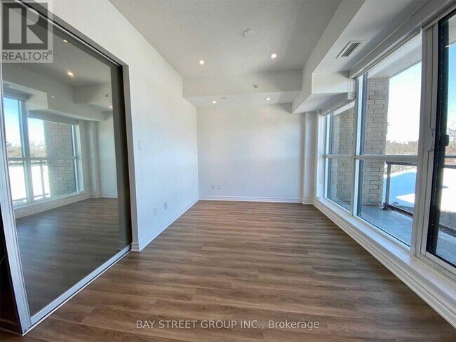 Photo du bâtiment - 1 Falaise Rd