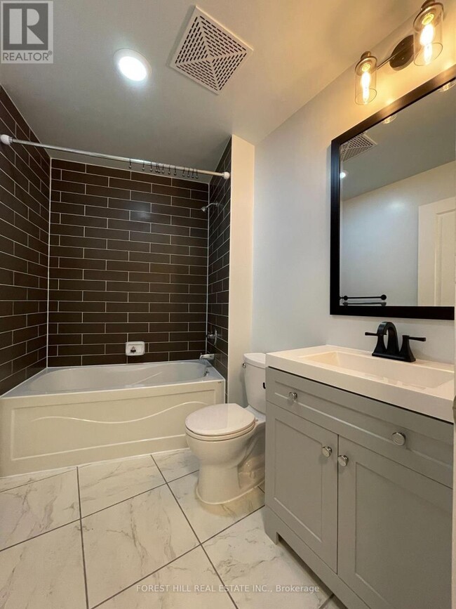 Building Photo - 1 Scott St