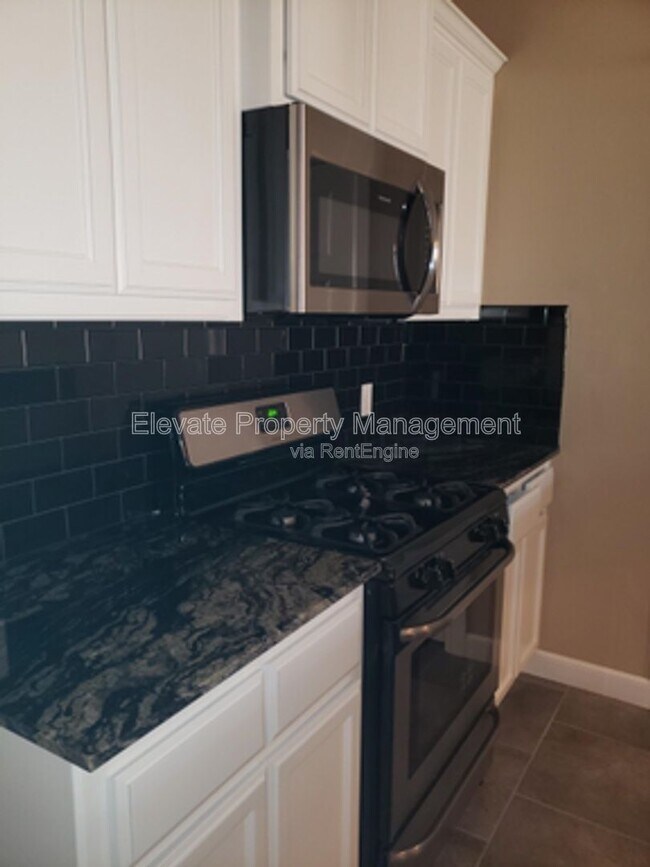 Foto del edificio - 2209 Ailsa Rd