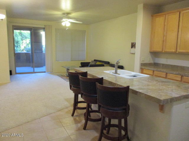 Foto del edificio - 10655 N 9th St