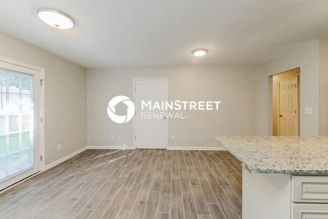 Foto del edificio - 4 Bedroom Pet-Friendly Home in Winston-Salem, NC with Main Street Renewal