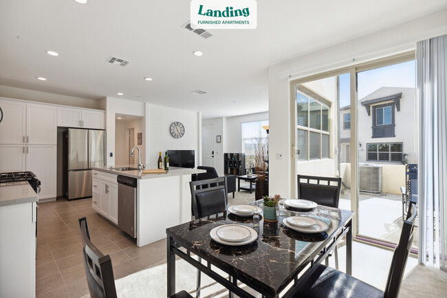 Building Photo - 4331 S Cantos Paseo