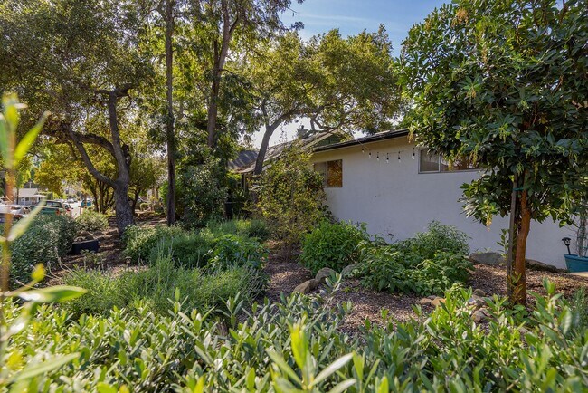 Foto del edificio - Downtown cottage