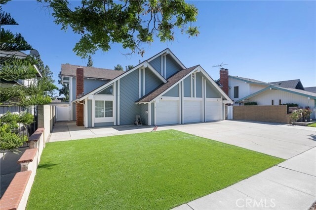 Building Photo - 2556 E Elsiena Way