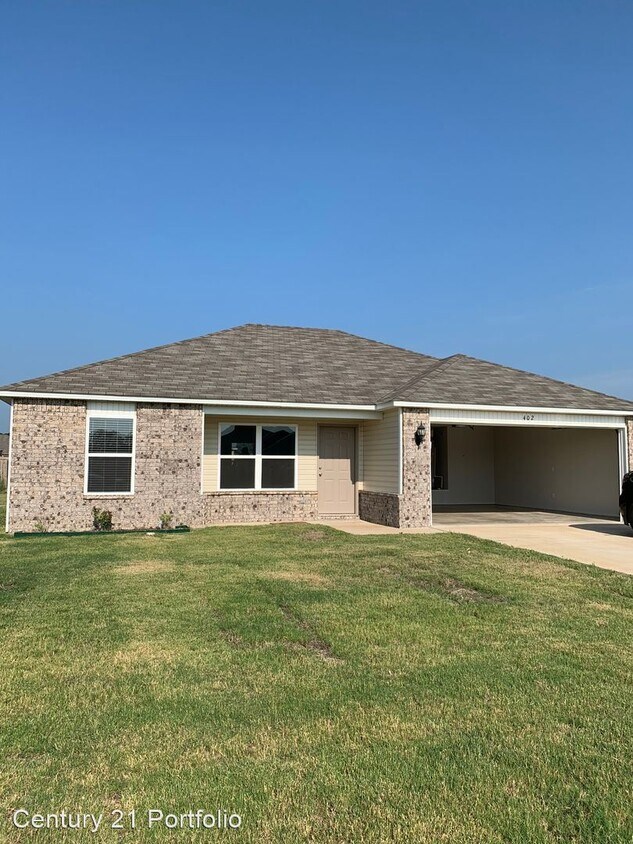402 Harper Dr, Brookland, AR 72417 House Rental in Brookland, AR