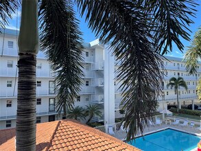 Building Photo - 4629 Poinciana St