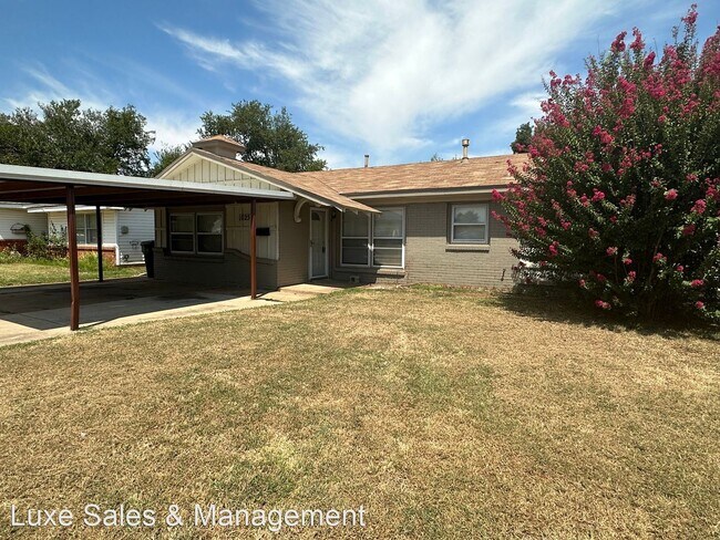 Foto del edificio - 4 br, 1.5 bath House - 1025 SW 57th Street