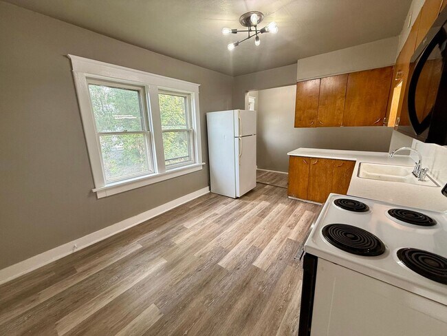 Foto del edificio - 709 Henrietta St