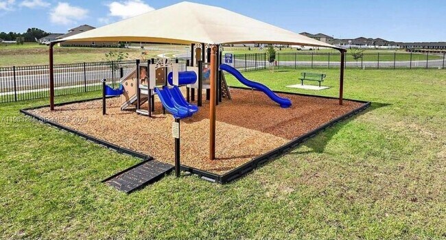 Foto del edificio - 3902 Resting Robin Ave