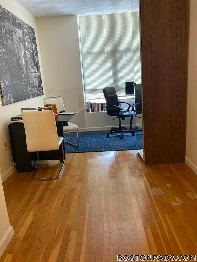 Building Photo - 81 Essex St