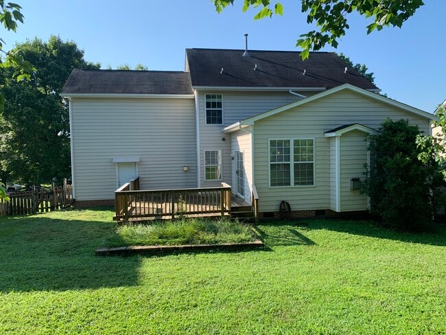 back yard/deck - 5420 Phillipsburg Dr
