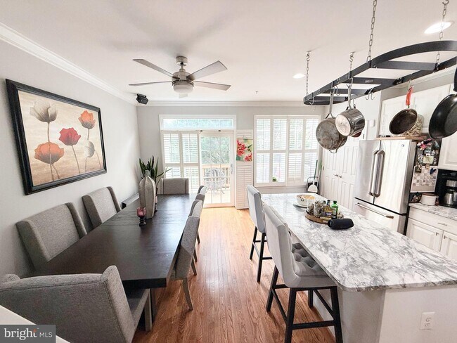 Photo - 162 Barrett Pl Townhome