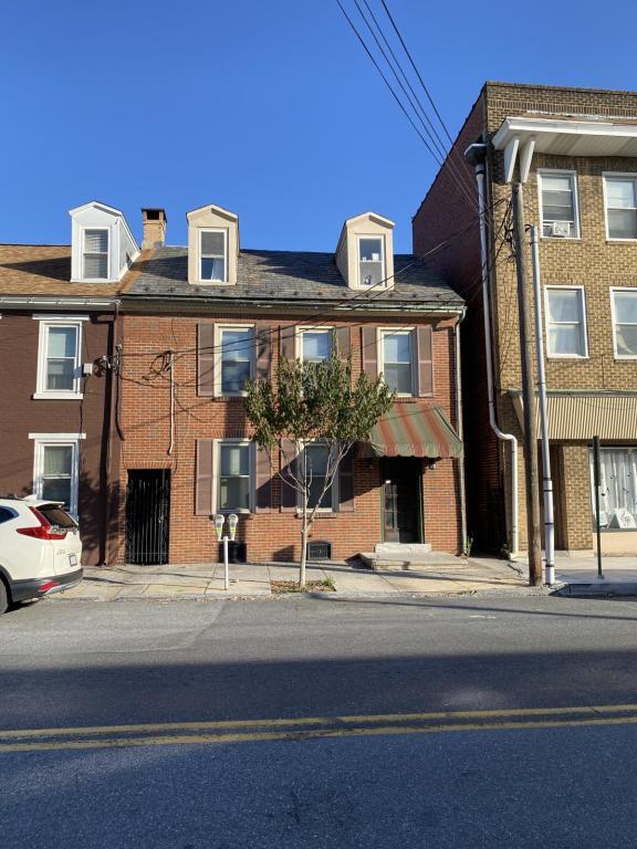809 Chestnut St, Lebanon, PA 17042 House Rental in Lebanon, PA