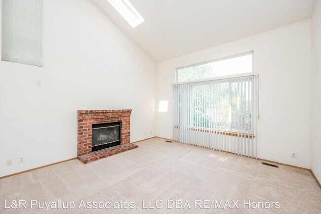 Foto del edificio - 4 br, 2.5 bath House - 2415 22nd Ave SE