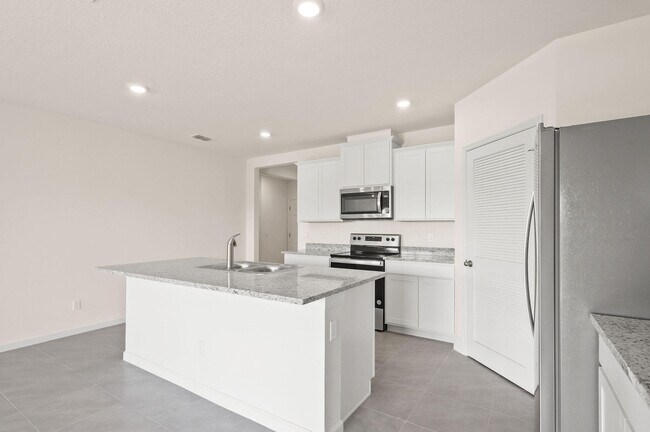 Building Photo - 9809 Southwest