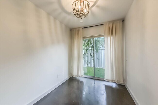Foto del edificio - 2804 Jackson St
