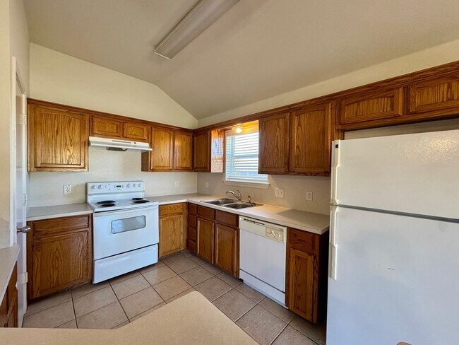 Foto del edificio - 3BR / 2BA Duplex in Hewitt, Texas | Midway ISD *Leasing Special Available*