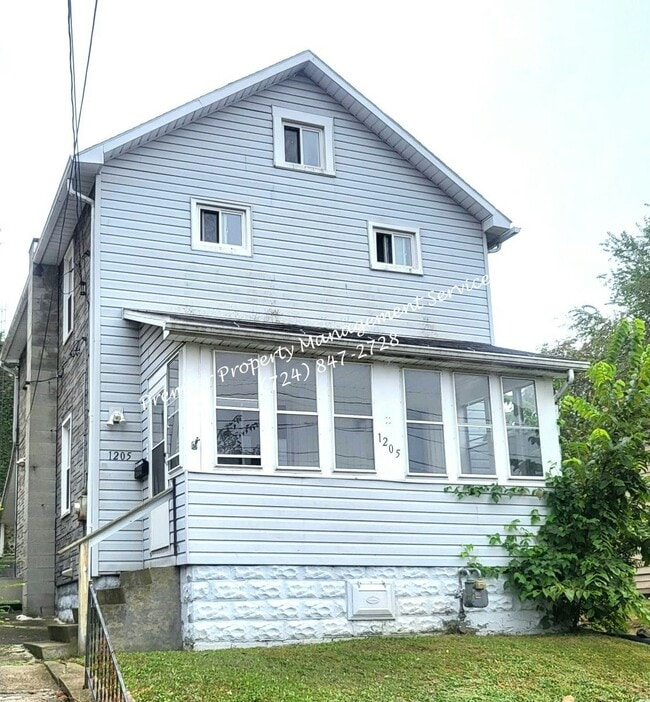 Building Photo - 1205 Crescent Ave