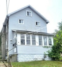 Building Photo - 1205 Crescent Ave