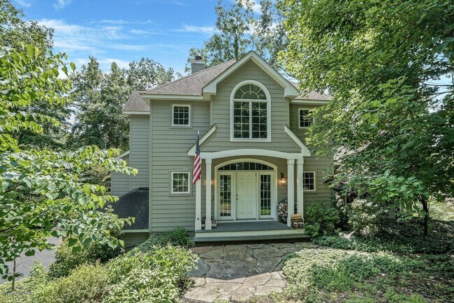 Building Photo - Ski House