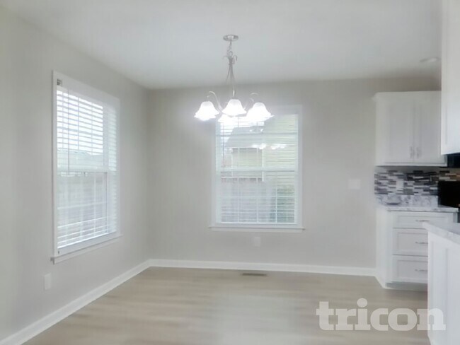 Foto del edificio - 1820 Elizabeth Ln