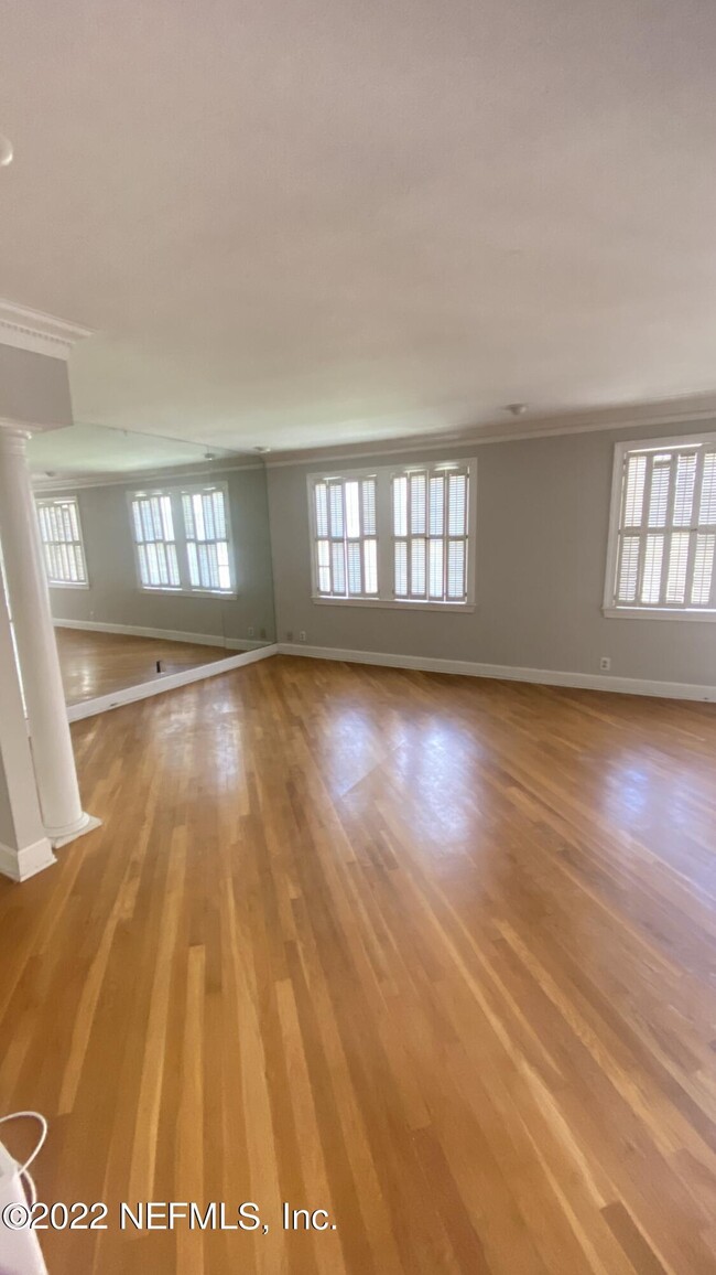 Foto del edificio - 1534 Palm Ave