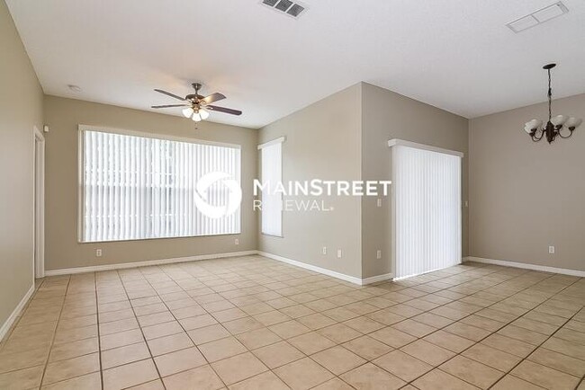 Building Photo - 4 Bedroom Pet-Friendly Home in Davenport, ...