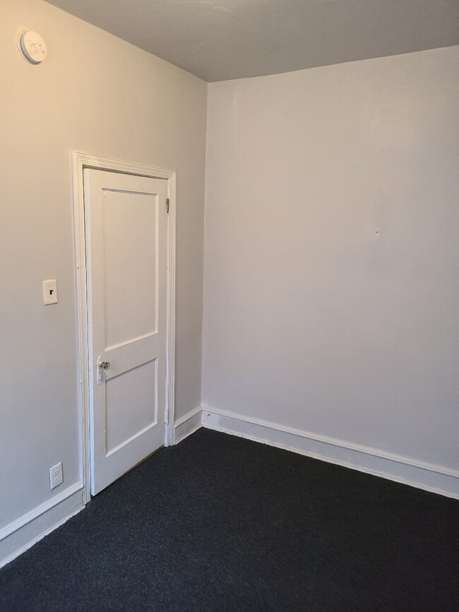 3rd bedroom - 4145 Paul St