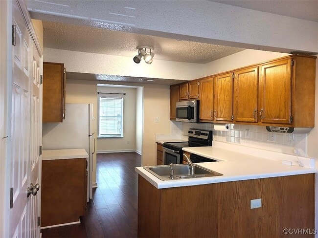 Building Photo - 3026 Sara Jean Terrace
