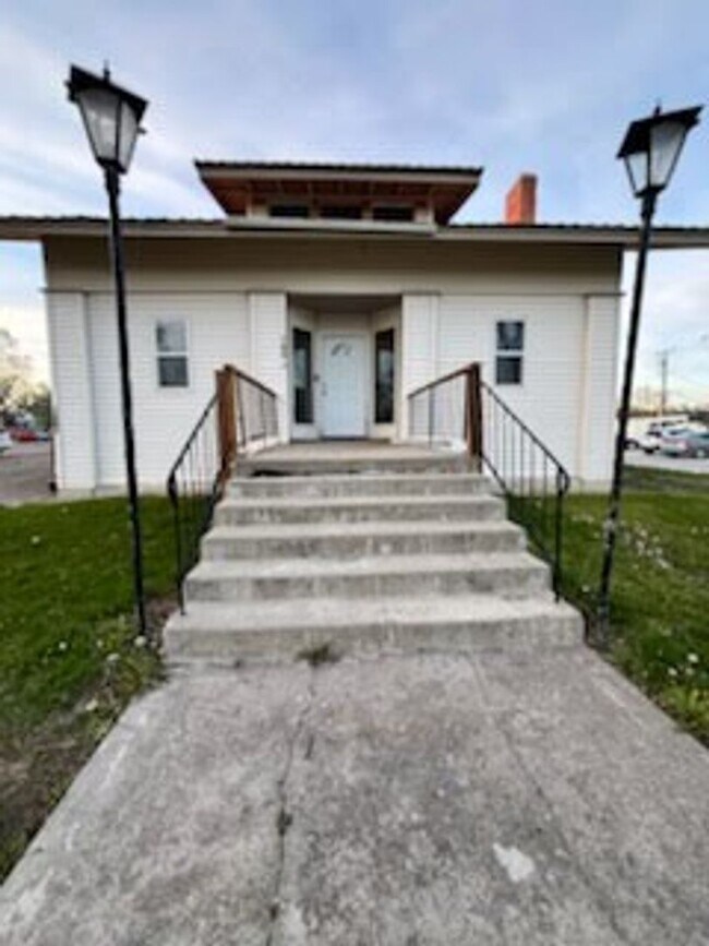 Foto del edificio - Spacious 3 Bedroom