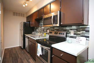 Marine Creek Apartments Photo