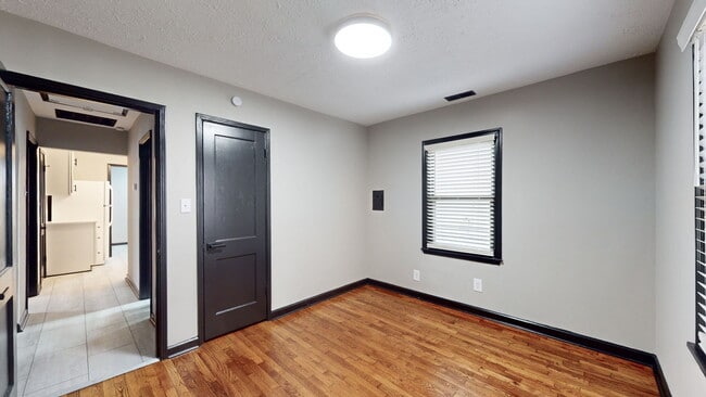 Foto del edificio - 4409 Gatewood Ave