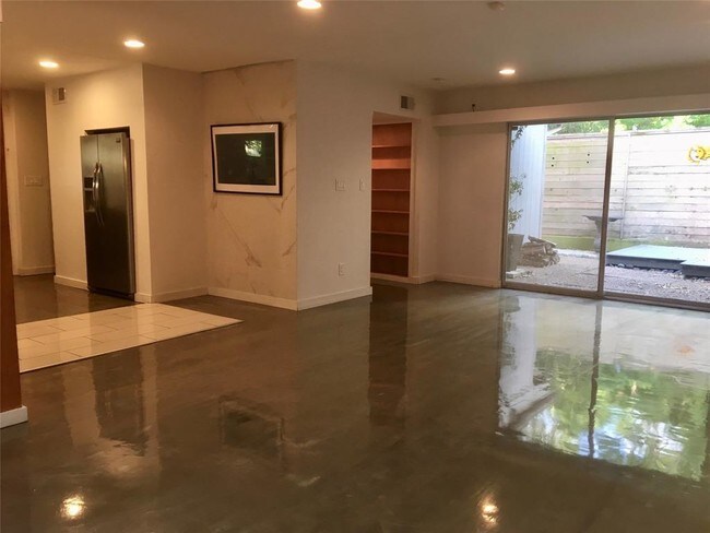 Foto del edificio - 1903 Vermont St