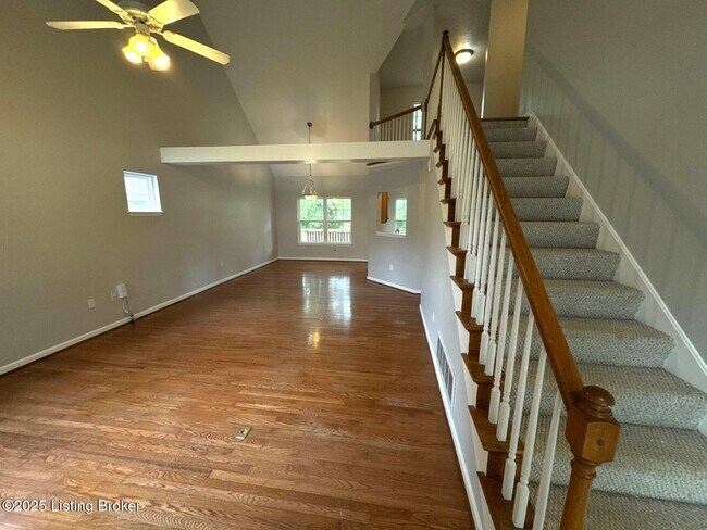 Foto del edificio - 6306 Labor Ln