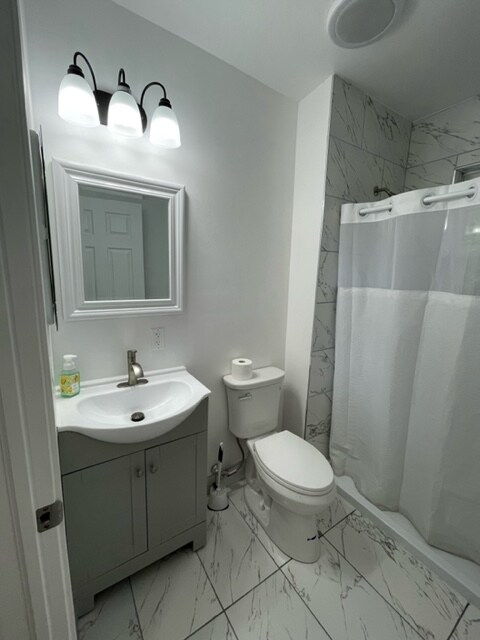 Foto del edificio - 557 Maple Ave