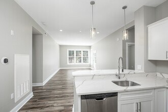 Building Photo - Michaels Landing
