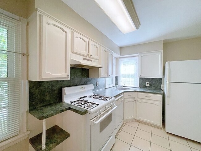 Photo - 925/927 Rittiner Drive Apartment