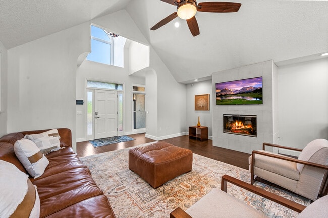 Building Photo - 225 Bobwhite Trl
