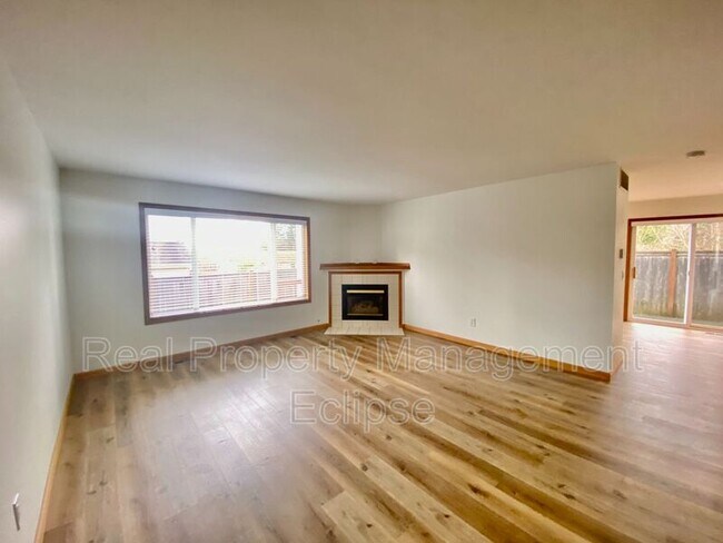 Foto del edificio - 21503 8th Pl W