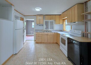 Building Photo - 5660 SE 125th Ave