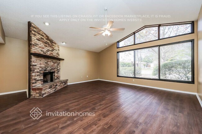 Foto del edificio - 23610 Downs Pl