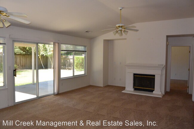 Foto del edificio - 3 br, 2 bath House - 5531 W. Lavida Ct.