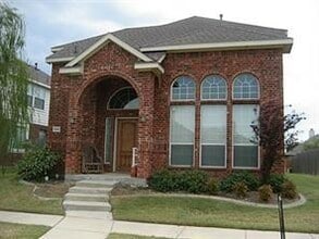 Building Photo - 5929 Desperado Dr