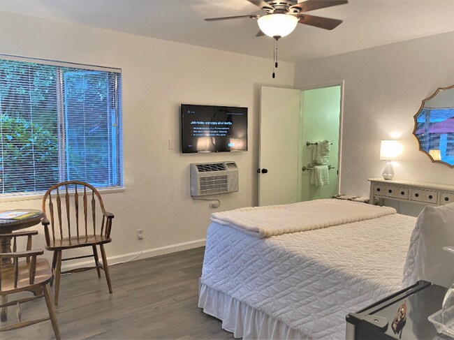 Foto del edificio - 1042 Easum Dr