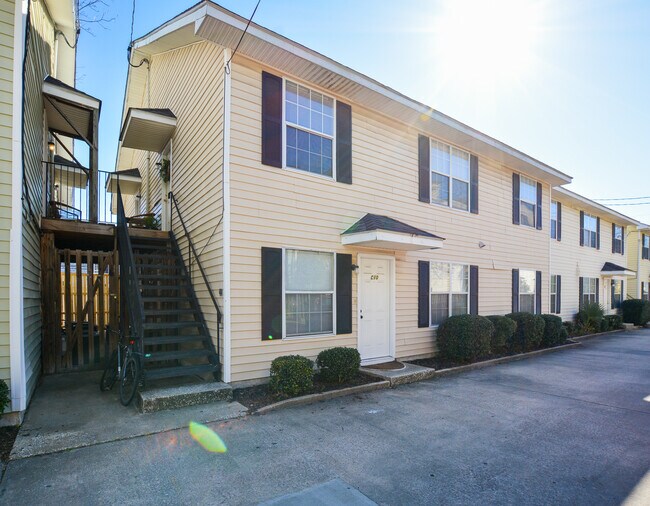 2Bd/1Ba Apartment Close to MUSC and CofC Apartment for