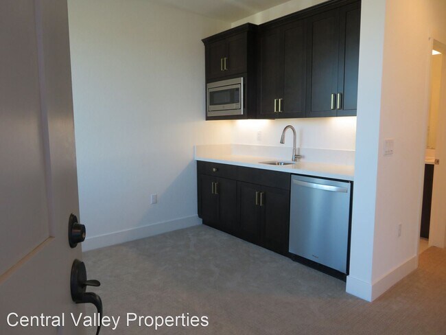 Foto del edificio - 1 br, 1 bath House - 3140 Tacoma Drive - C...