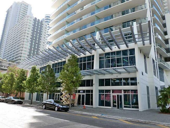 Building Photo - 1100 S Miami Ave